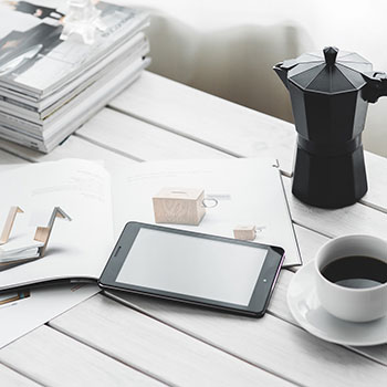 邪恶漫画本子里番,禁忌之恋的黑暗诱惑